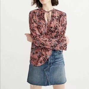 Abercrombie & Fitch Womens Oversized Floral Blouse
